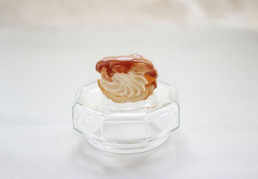 Profiterolka slaný karamel