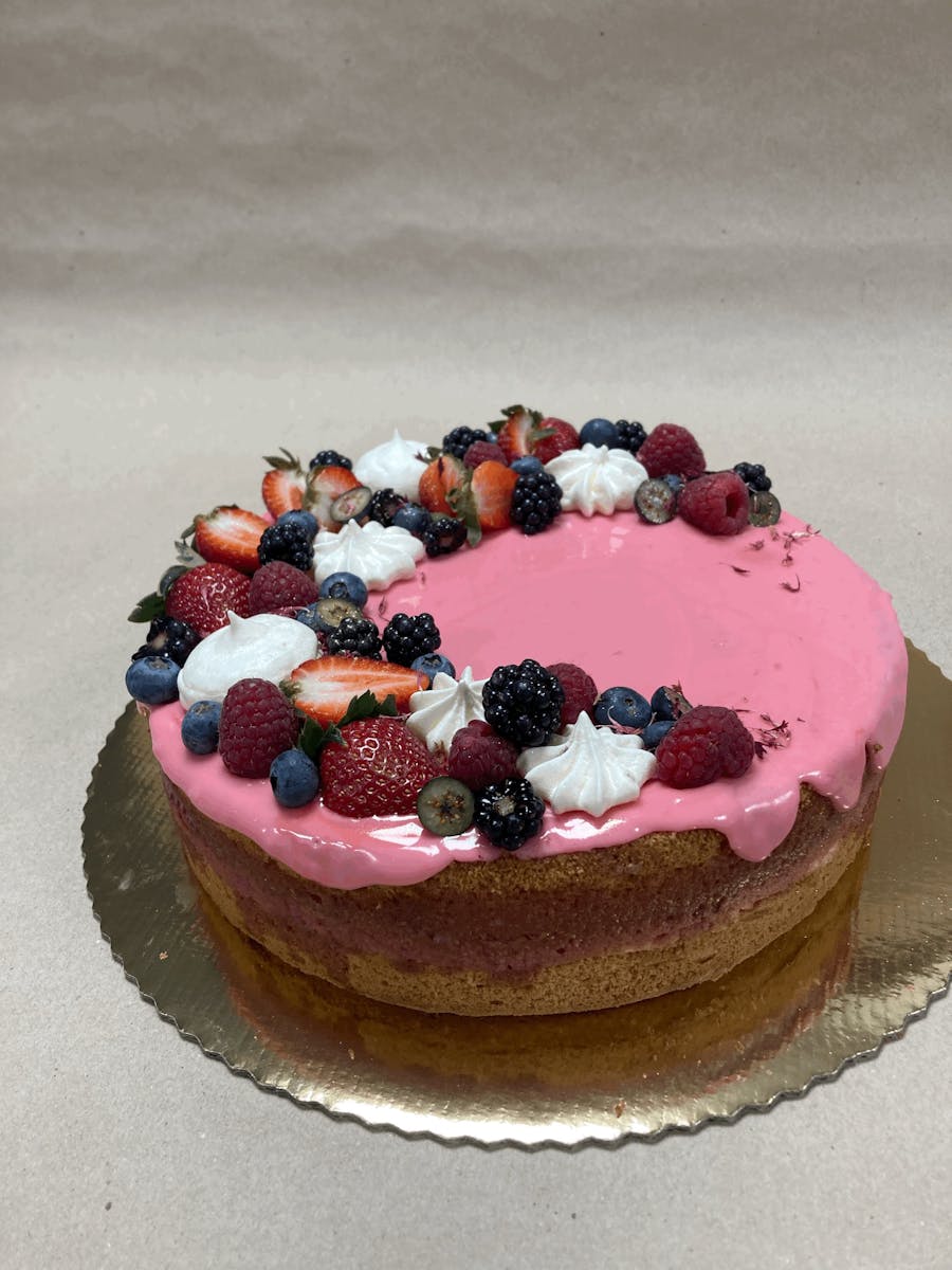 Punčová torta s ovocím