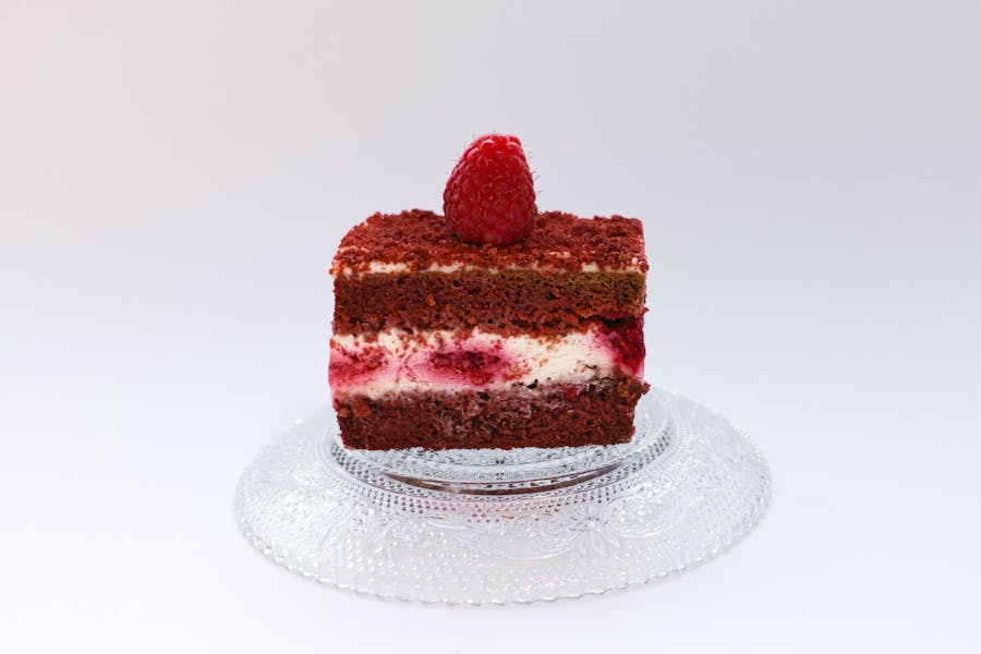 Red Velvet rez s malinami